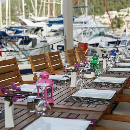 Marina Vista 3* Φετιγιέ